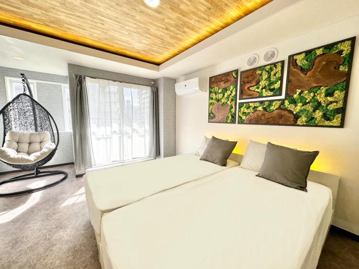 CF5 2bed Osaka DotonboriNamba Animestreet KIX