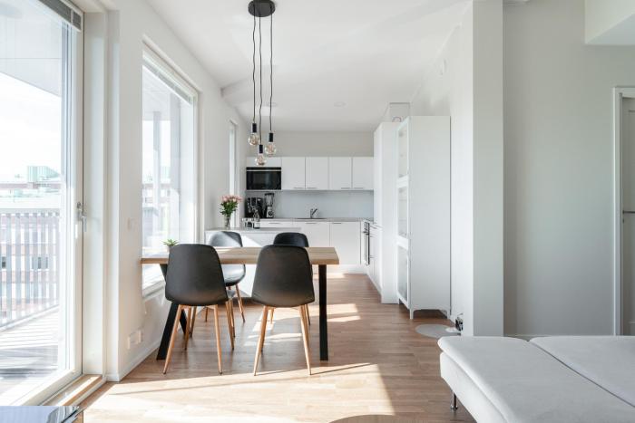 Luxurious 2BR Penthouse with Private Balcony