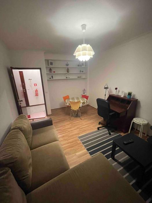 T1 near El Corte Inglés