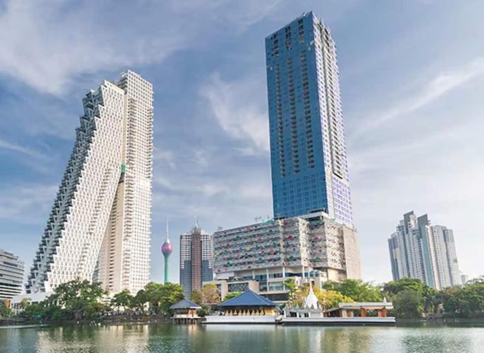 Two Bedroom Luxury Apartment in Colombo 2