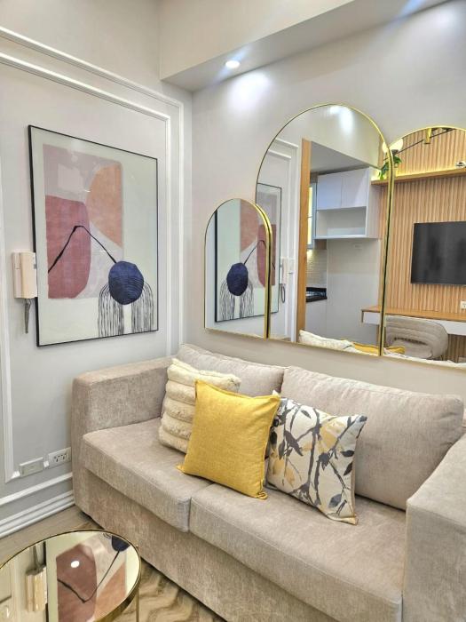 Franchelle Bliss - Shore 2 Residences Tower 1