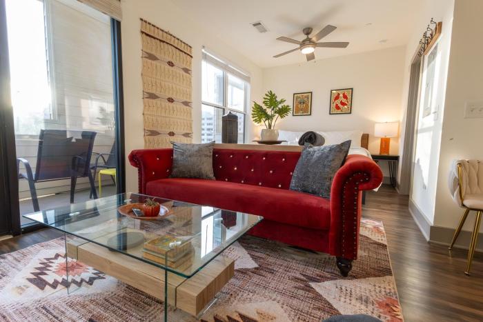 Apartment in Midtown