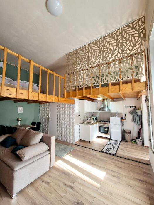 Calm and elegant apartment with AC in the downtown