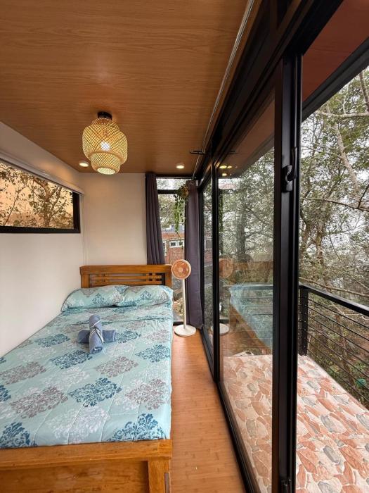 Aesthetic Chalet- 1 Loft Bedroom