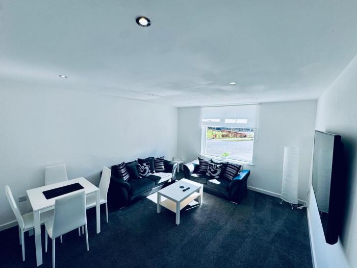 Modern 2 bedroom House With Loft Conversion