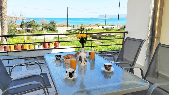 Apartment next to the beach