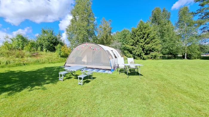 Tunneltent, minicamping Nästorp broa