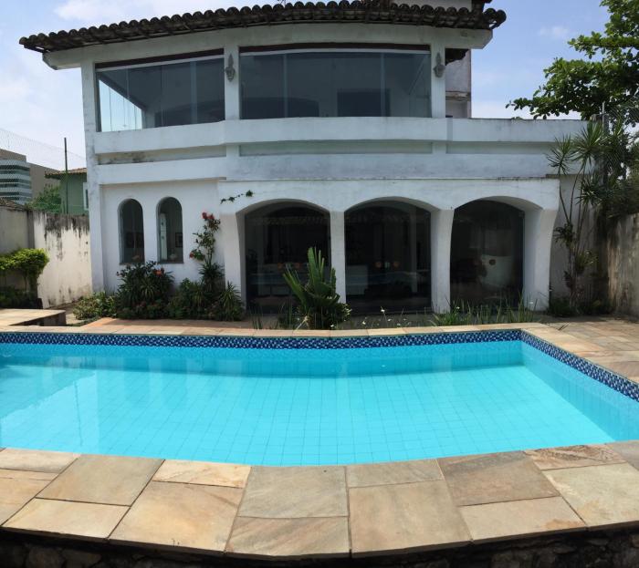 Casa 300 metros da Praia - Piscina - Churrasqueira