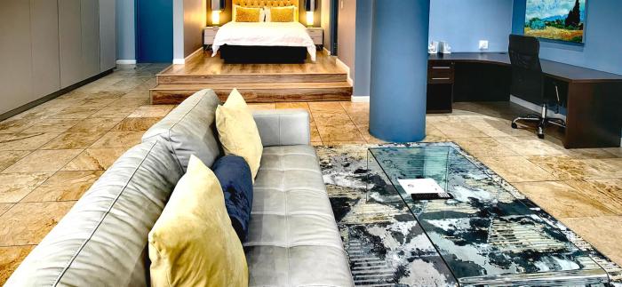 4 on Pritchard Luxury Suites