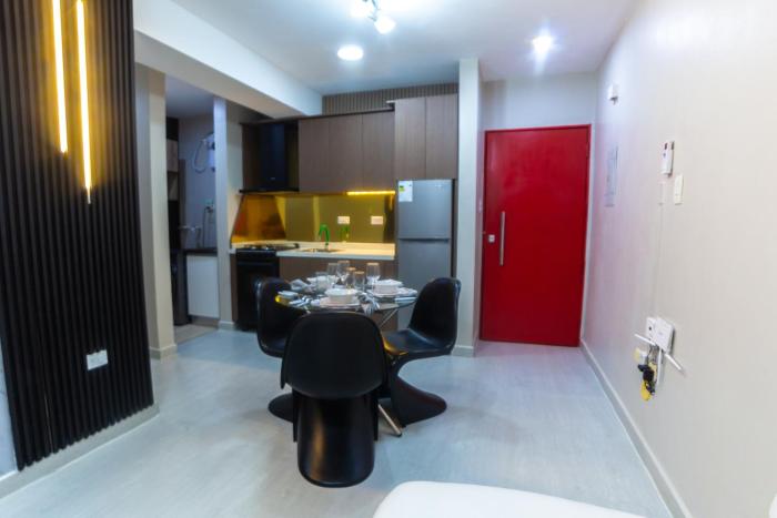 Alojamiento con electricidad y agua garantizada