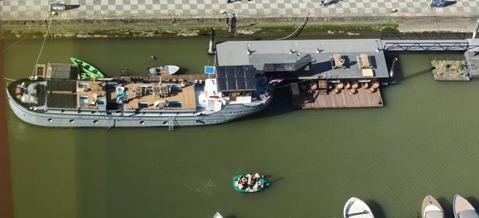 De Coaster & Aquarium Ponton