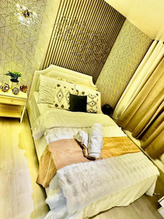 AZURE BICUTAN -MIAMI TOWER 6 Floor