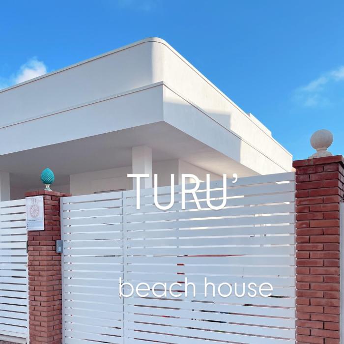 Turu - beach house