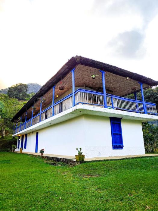 Finca Rústica, Cocorná - Cacao, Charcos y Cascadas