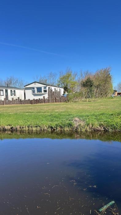 Ferienhäuschen Nr 80 am Kanal Ferienpark de Watersnip