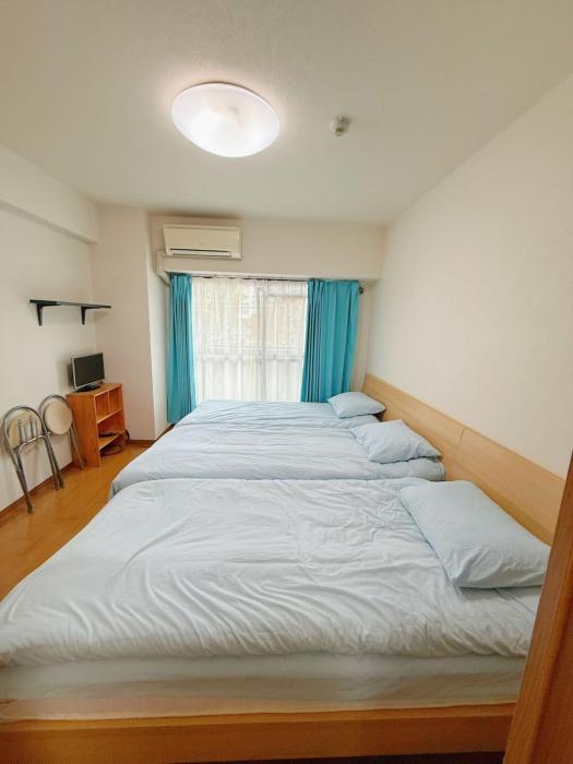 黒門市場そば 地下鉄日本橋駅徒歩5分 シンプルトリプルルーム