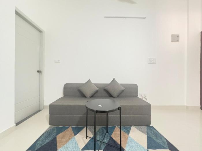 2Bhk in Hennur Ground floor Near Bharatiya City 001