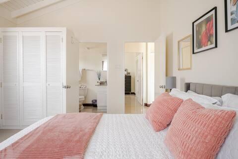 BellaRose at Colbeck ,Gated with Pool, Stylishly modern