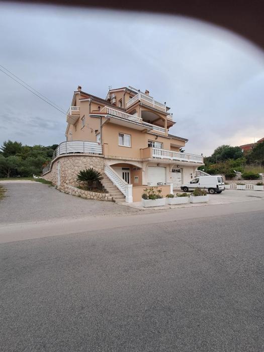 Gordana Apartments