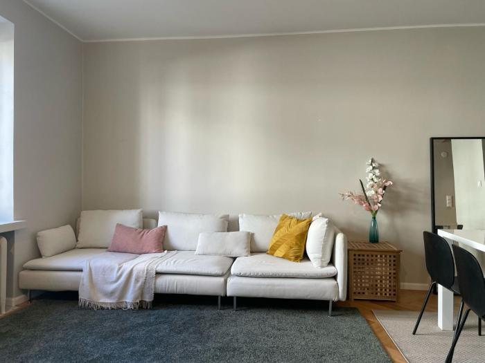 Luxury 2BDR Apartment in Center with Free Parking