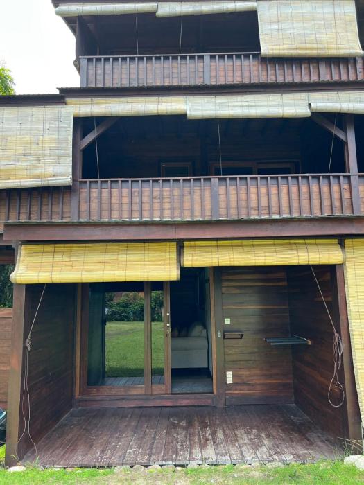 Lakey Peak Gorilla Villa - Grass Level Garden View Suite