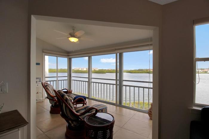 Bayfront Siesta Key condo with amazing views - GBB 1391