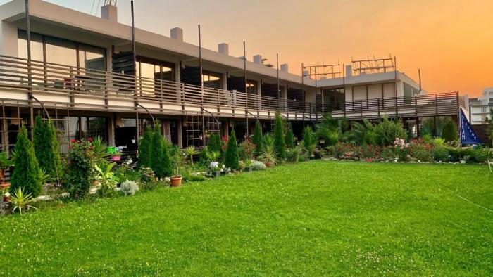 Dream Resort (Adults only 14+)