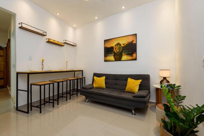 Charmoso Quarto e Sala a 7min da Praia |BR 211402