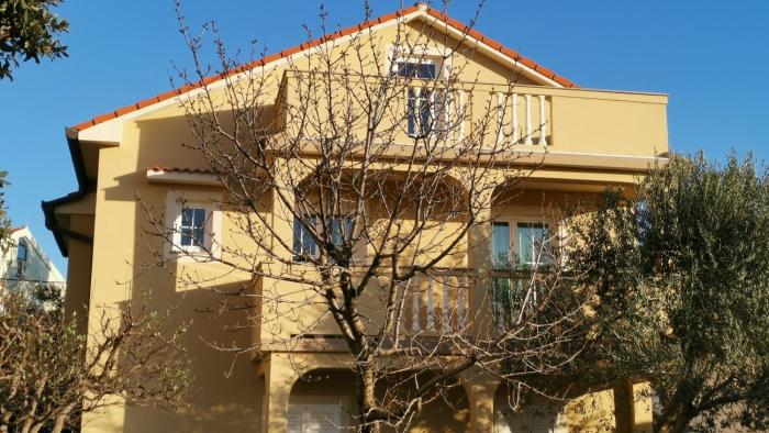 Apartments with parking space Lopar, Rab - 24156