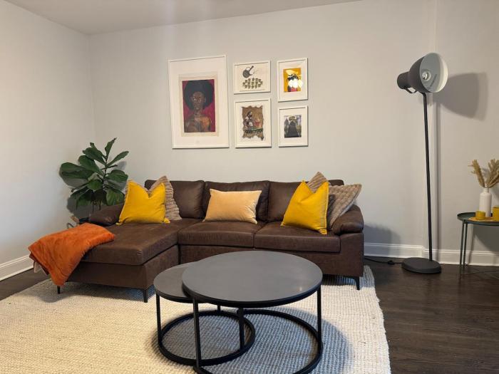 Sunny & Stylish DC Stay in Southeast