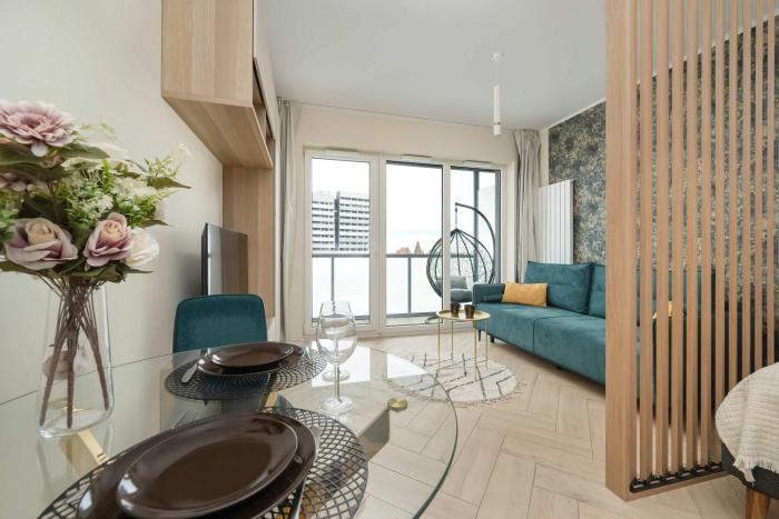 Old Town River Suite with Balcony & Parking Wrocław by Noclegi Renters