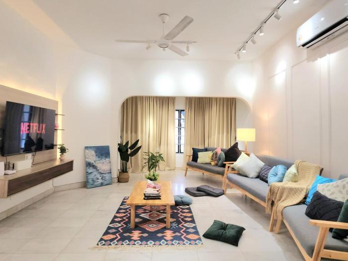 Amazing Petaling Jaya Corner Landed Home Paradigm Mall, 5 Bedroom for up to 18Pax, LDP, Kelana Jaya, Paradigm Mall