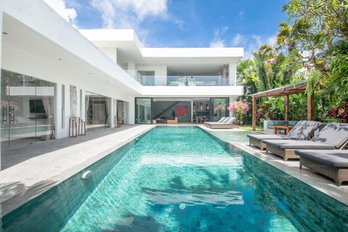 New Brawah 5 BR Villa 200m to Finns Beach Club