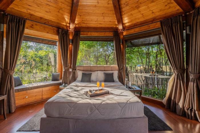 SaffronStays Timber Quest - Pinewood Cottages