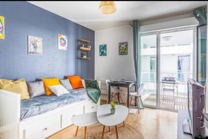 Studio with balcony in the heart of La Rochelle