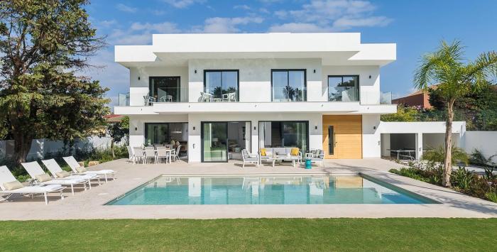 Homeclub Villa con Piscina Privada en Guadalmar