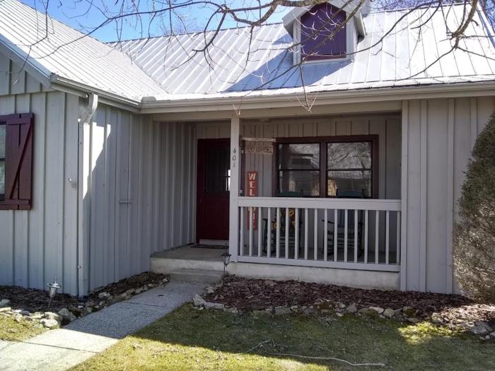 Outstanding Views! Golf, Mountains, Fireplace