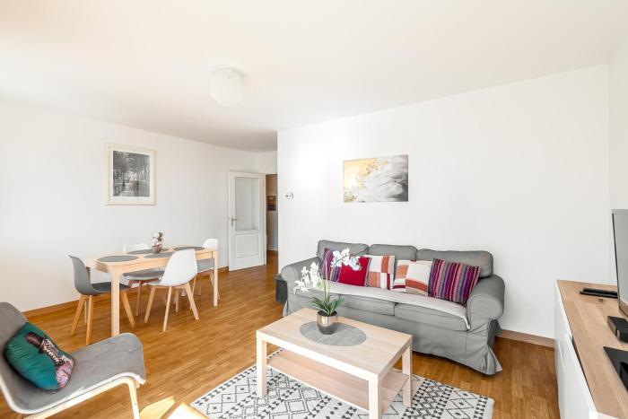 2 bedroomed Le Crystal