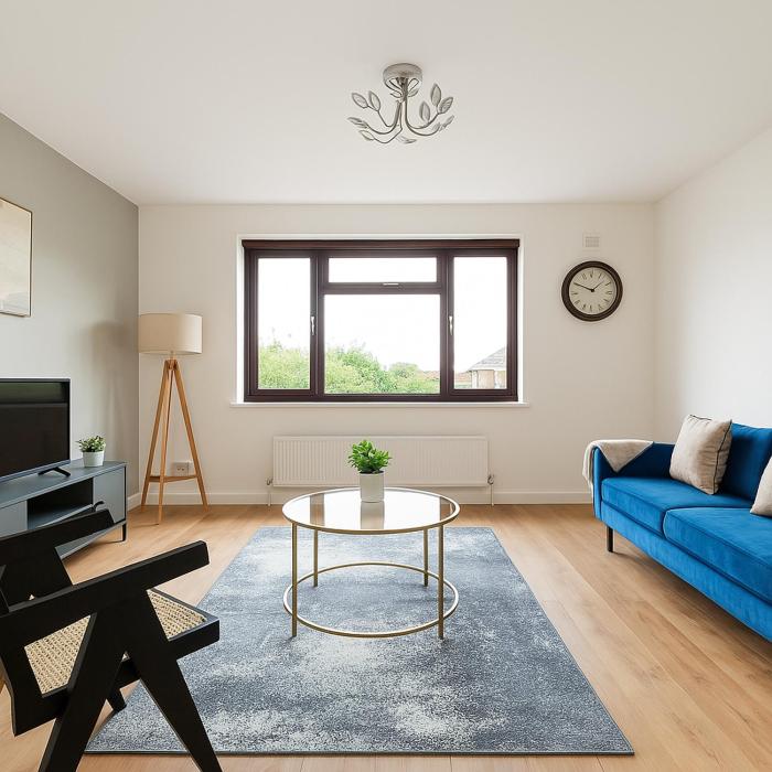 Spacious Flat in Prime Ealing