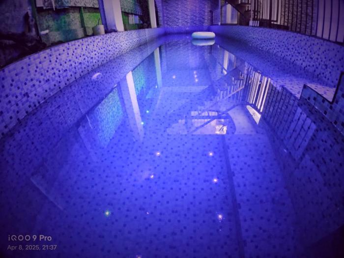 Pool View Resort