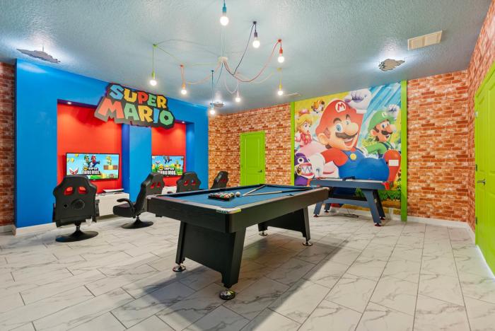 New Home 9 Bedrooms and 5 Bath At Storey Lake