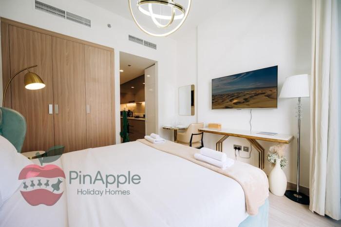 Stylish studio in Azizi 42