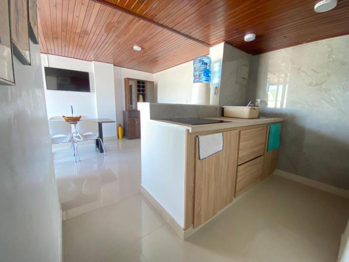 Amplio y central apartamento con vista al mar