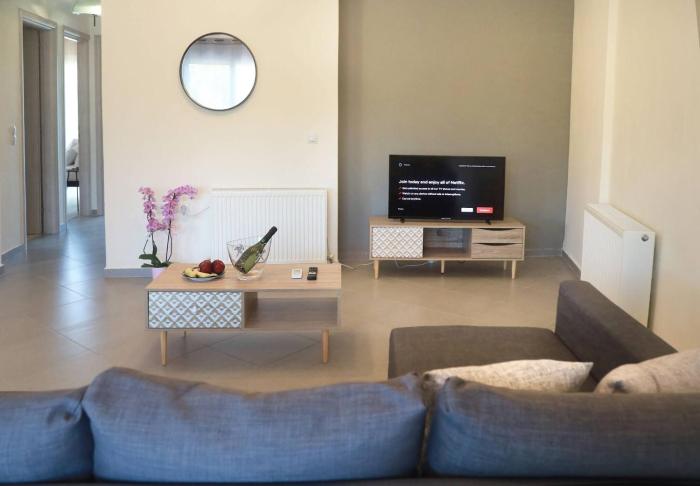 Tzei House - 5min drive to beach