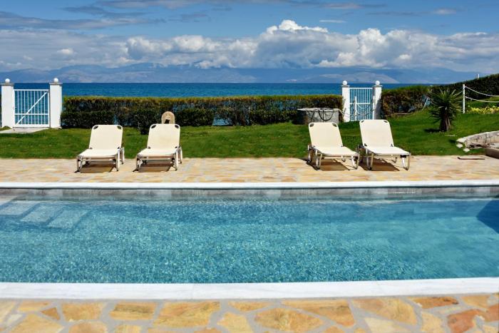 Antorina Grande Beachfront House with Private Pool