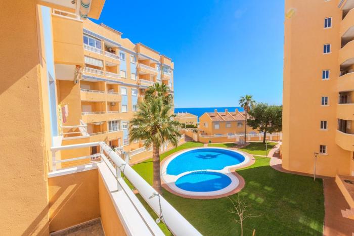 Coastal Comfort with Pool & Parking