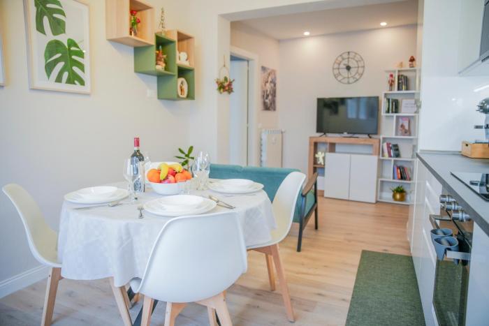 Your Home in Florence with parking, 10 min from the center by Tram