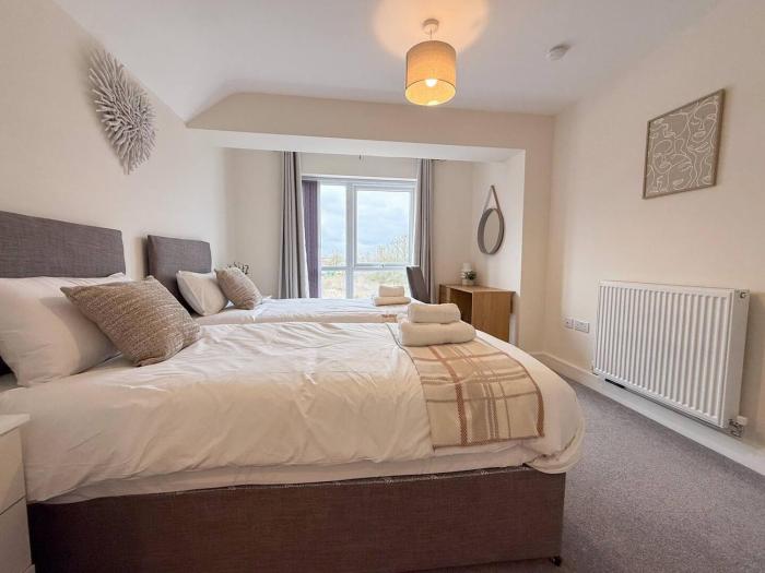 Huge House Private Parking