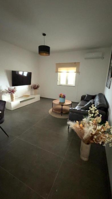 85m2 silence and near to sea