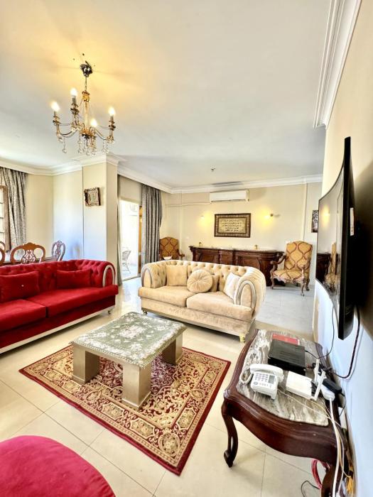 New Cairo 2BR Apartment in Prime Location